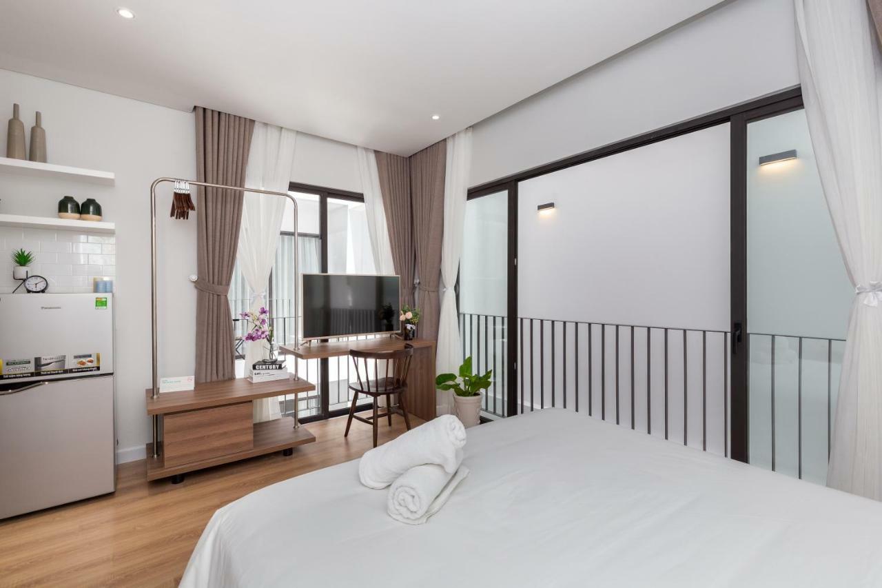 Cozrum Homes - Premier Residence Ho Chi Minh City Exterior photo