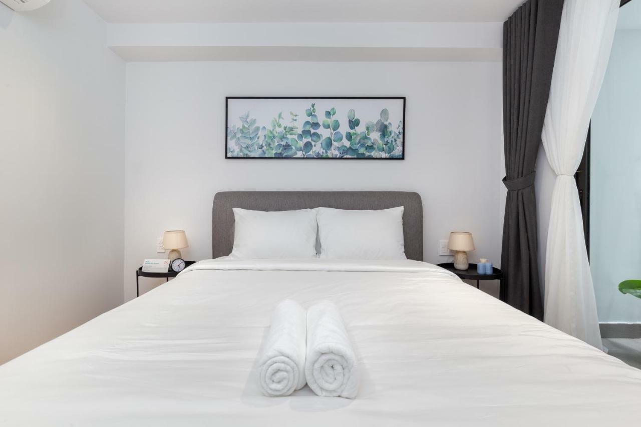 Cozrum Homes - Premier Residence Ho Chi Minh City Exterior photo