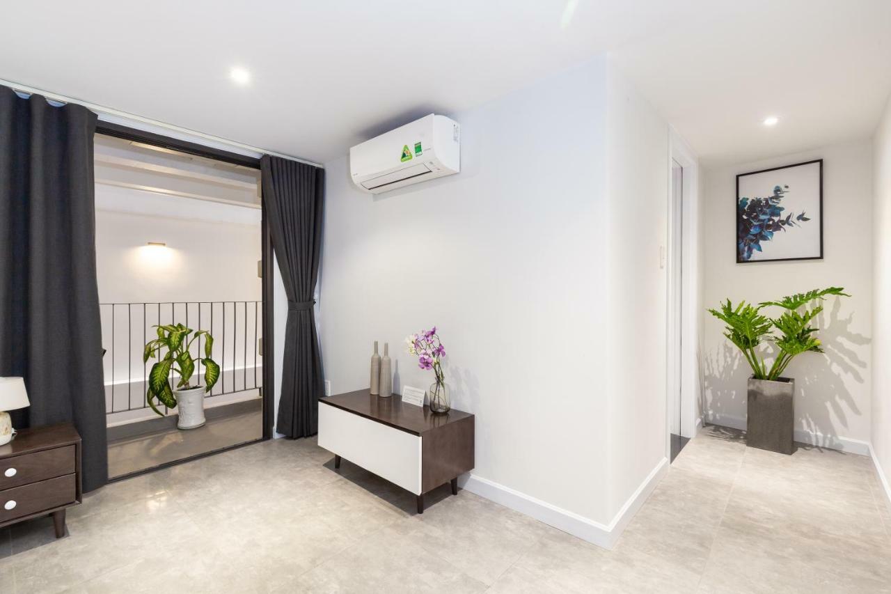 Cozrum Homes - Premier Residence Ho Chi Minh City Exterior photo